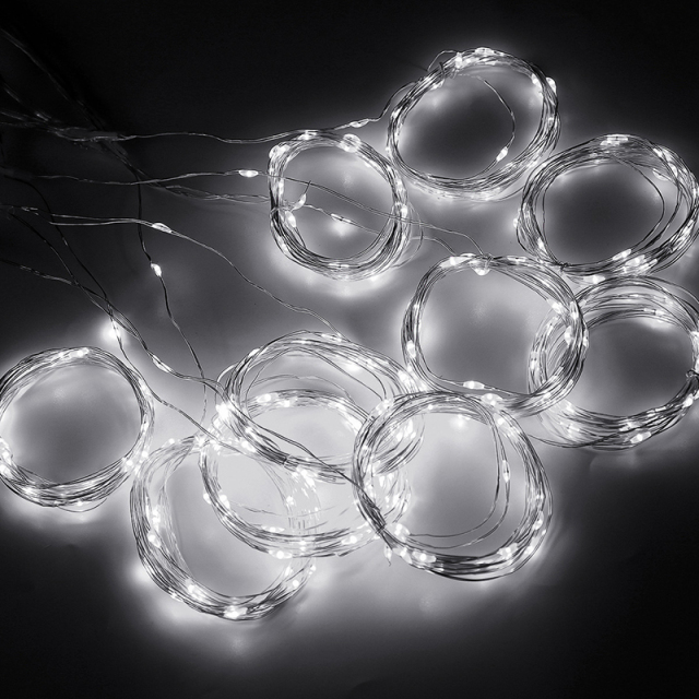Milalit Decorative LED Curtain String Lights 8 Mode Flash Hanging Copper Wire Lamp USB Plug LED Curtain Fairy Lights with Remote Copper Wire String Lamp for Bedroom Window Christmas Wedding Party Engagement Window New Year's Day Party Ceremony