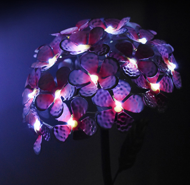 Milalit Solar Iron Metal Hydrangea Bloom Flowers LED Light Purple Blue Red Pink Bouquet Bunch Floral Stake Lamp for Porch Pathway Garden Lawn Yard Flowerpot Decoration