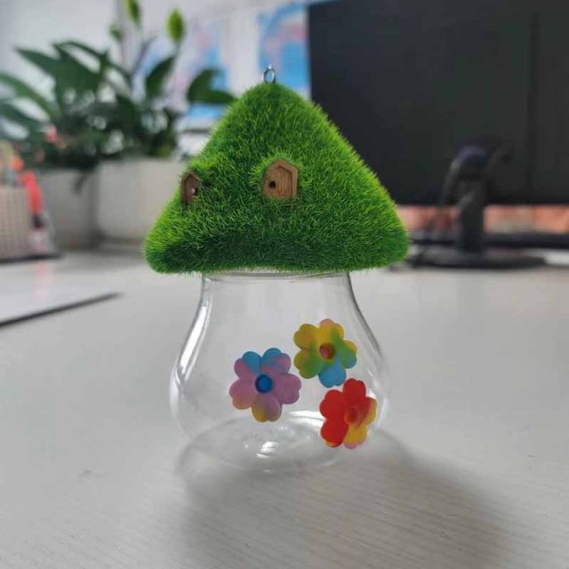 Milalit Garden Hanging Hummingbird Feeder Convenient Water Spout for Bird Honeybee Squirrel Lovers Seam Inside Mushroom Shape Glass Bottle Design Bird Feeder With Red Tie-dye Flowers Decorative Sun Protection birds Accessories Supplies
