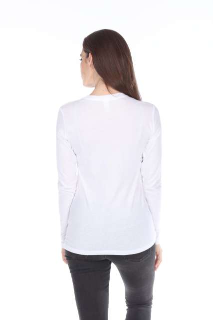1100 Junior's Long Sleeve Crew Neck Tee