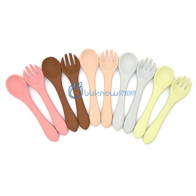 Baby First Stage Independent Feeding Utensils Toddler Training Soft Tipped Pre Spoon Set BPA free Silicone Baby Spoons
