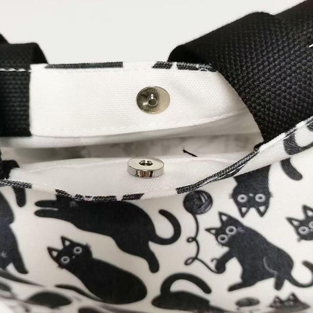 Canvas shopping bags