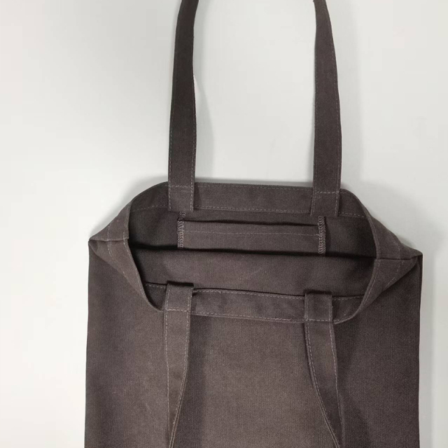 Coffee-colored canvas casual bag