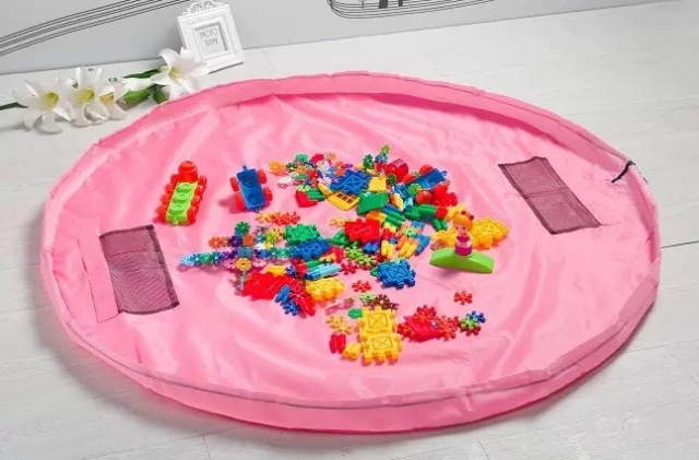 A toy storage mat, a toy play mat or tidying mat