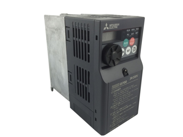 200-240V Mitsubishi 0.75KW Frequency Inverter FR-D720S-0.75K-CHT D720S-042SC-EC
