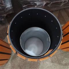 Round Outdoor Trash Can - Stylish 40L Bin with Integrated Ashtray