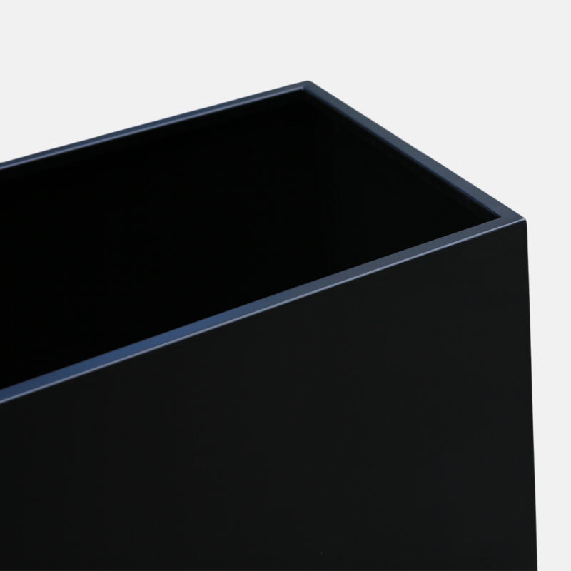 Dual-Purpose Steel Planter Box with Privacy Screen for Modern Spaces