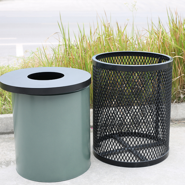 Diamond Mesh Trash Can - 32-Gallon Steel , Anti-Vandal