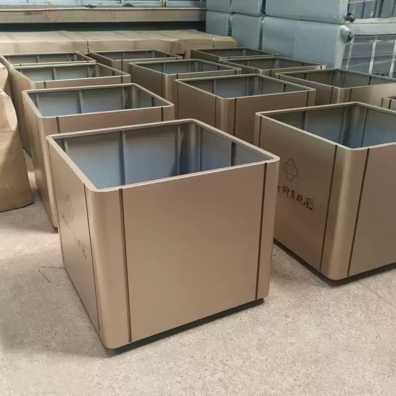 Gold Stainless Steel Planter with Wheels Luxury Outdoor Arlau