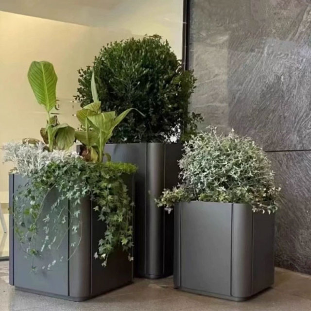 Gold Stainless Steel Planter with Wheels Luxury Outdoor Arlau