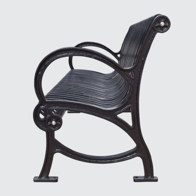 Cast Iron Park Bench – Heavy-Duty Outdoor Seating Arlau