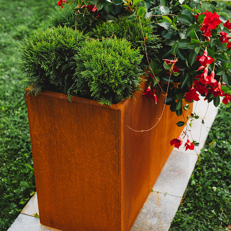 Rectangular Weathering Steel Planter Box for Outdoor Landscaping Arlau