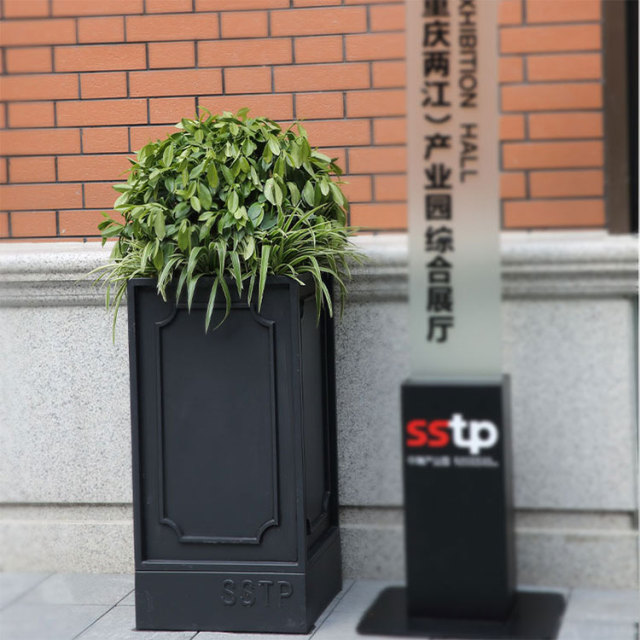 Square Stainless Steel Outdoor Planter Box - Custom Sizes - yalau