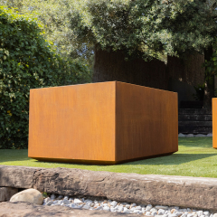 Steel Cube Planter for Modern Outdoor Landscapes - Arlau