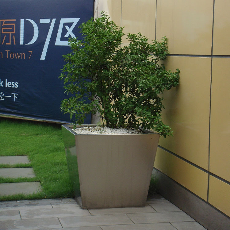 Elastic 316 Stainless Steel Planter Box for Commercial Outdoor Use