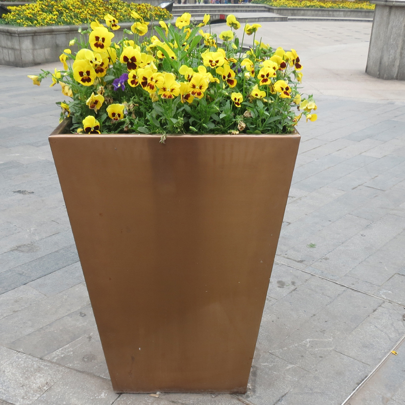 Elastic 316 Stainless Steel Planter Box for Commercial Outdoor Use