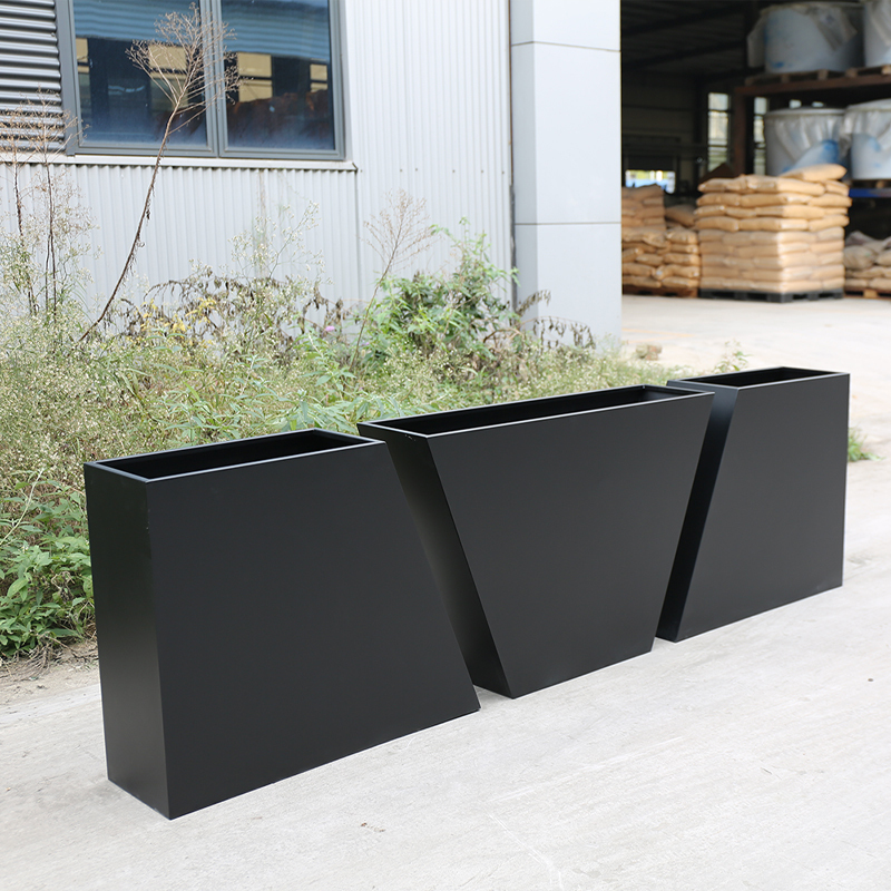 Elastic Modular Black Metal Commercial Planter Set