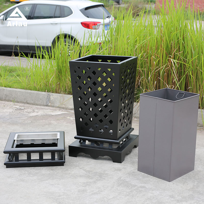 European Style Metal Trash Can - Hollow Pattern Design