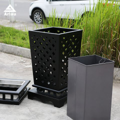 European Style Metal Trash Can - Hollow Pattern Design