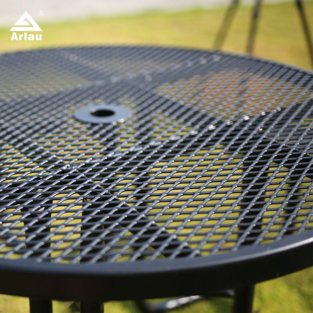 46 Inch Round Picnic Table - 6 Seat Metal Mesh Outdoor Table
