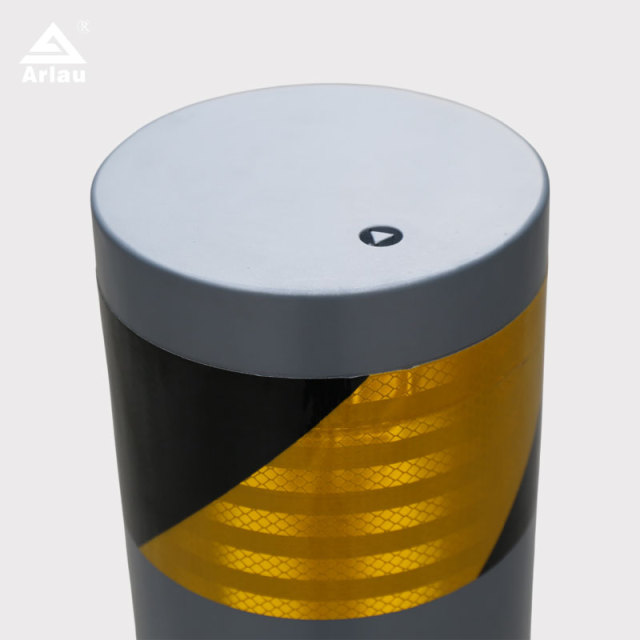 Foldable Stainless Steel Parking Post with LED Arlau