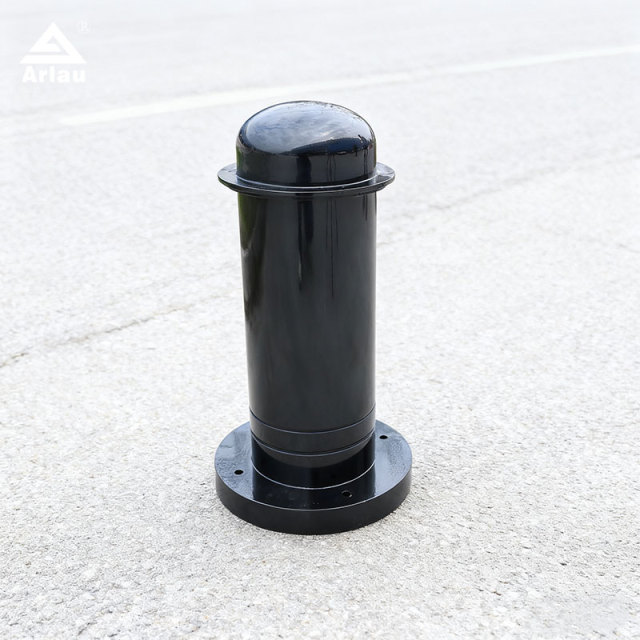 Heavy-Duty Galvanized Steel Bollard with Corrosion Resistance