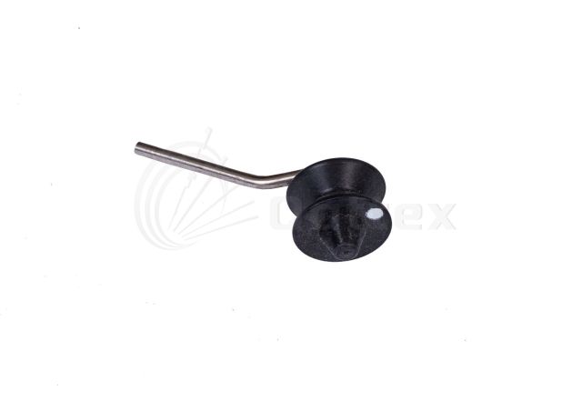 Holding the Feng guide wheel