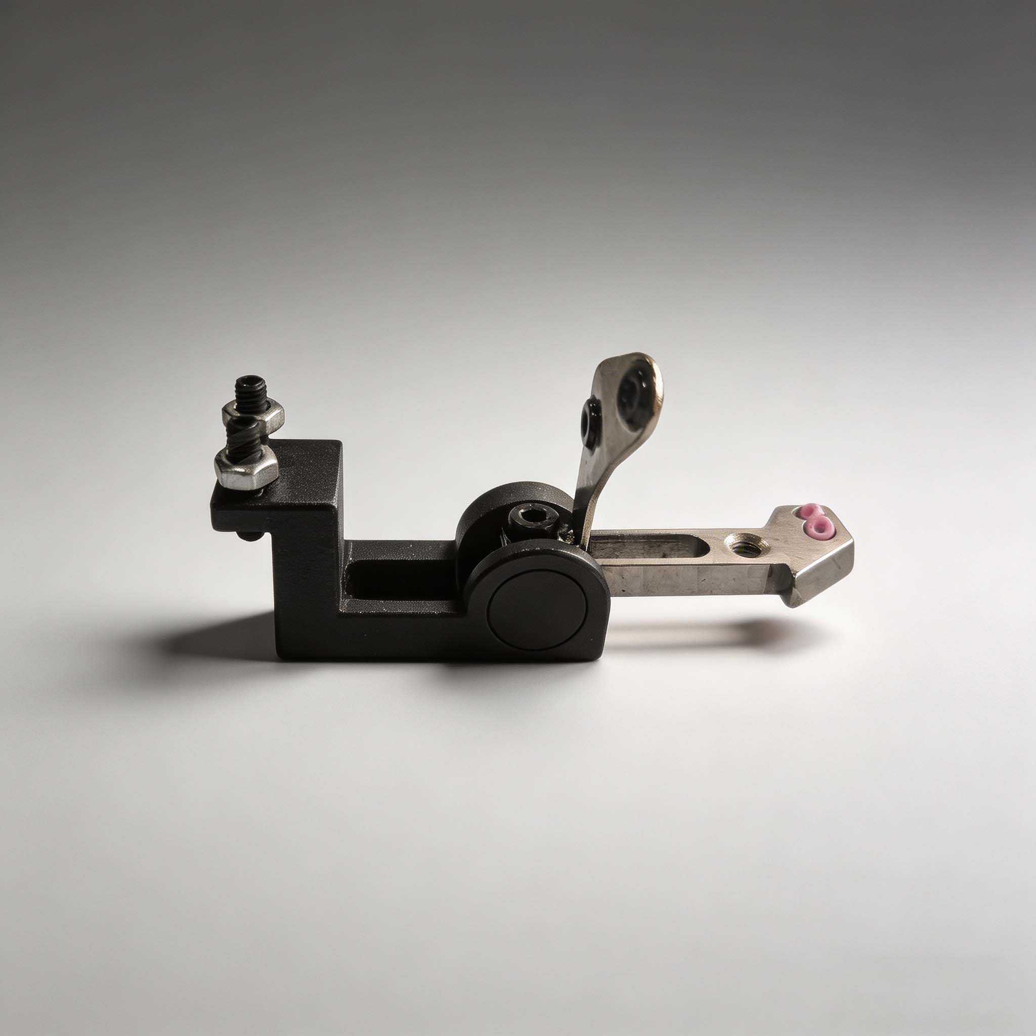 Ceramic Yarn Guide Carrier for Circular Knitting Machines | Qattex