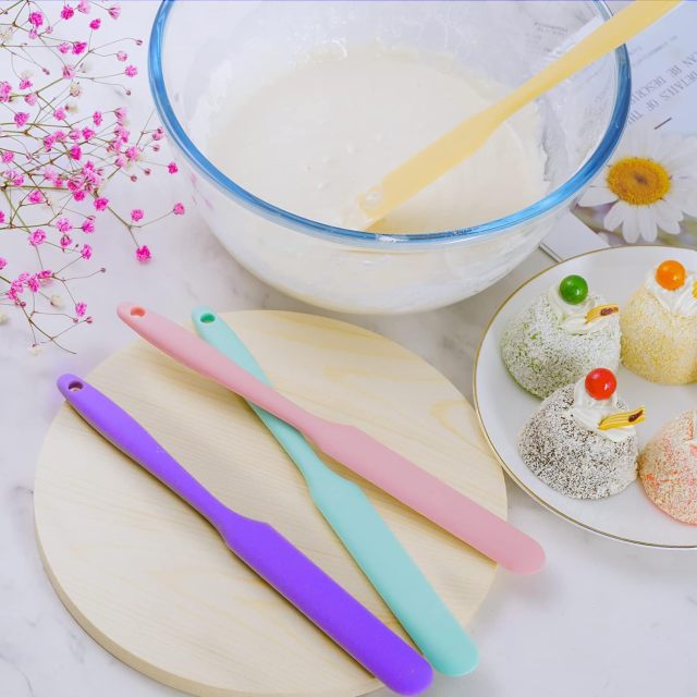 Silicone Spatula,Silicone Spatula Heat Resistant Cake Cream Butter Spatulas Mixing Batter Scraper Non-Stick Flexible Baking Cooking Tool 4 Colors