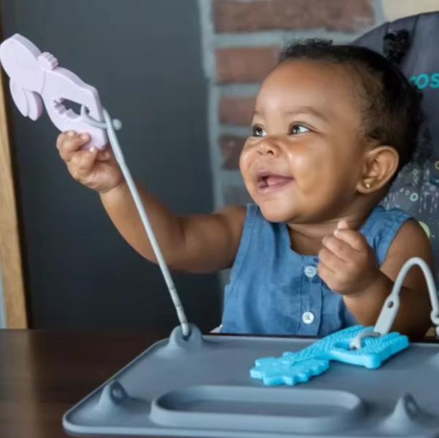 Silicone Suction Placemat,Silicone Suction Placemat with 4 Toy Adjustable Tethers for Babies & Toddlers, Keep Toys Off the Floor, Dishwasher Safe