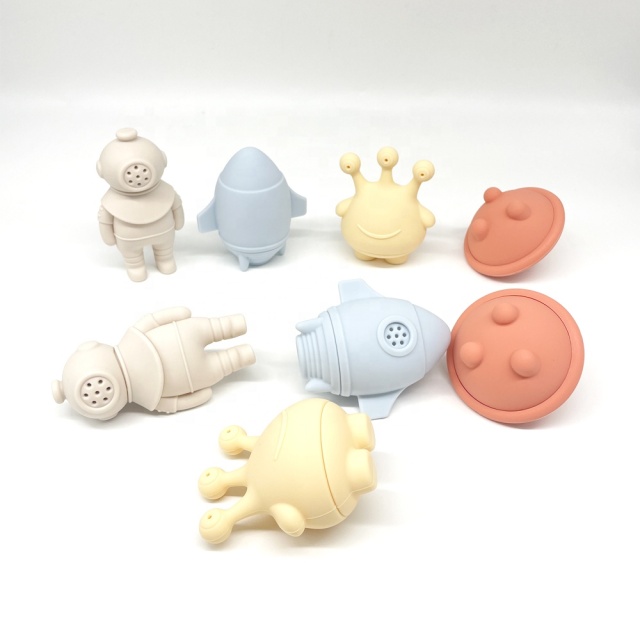 Silicone Extra-Terrestrial Bath Toys,Space Rocket Shape Baby Bathtub Toys Silicone Extra-Terrestrial Bath Toys