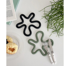 Silicone Trivet Mat,Silicone Trivet Mat - Hot Pot Holder Hot Pads for Table & Countertop - Trivet for Hot Dishes - Non-Slip & Heat Resistant Modern Kitchen Hot Pads for Pots & Pans,