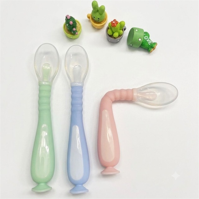 BPA Free Silicone Suction Spoon,BPA Free Silicone Suction Spoon Can Be Bent 360° with Storage Box for Baby Toddlers Feeding Dining Tableware
