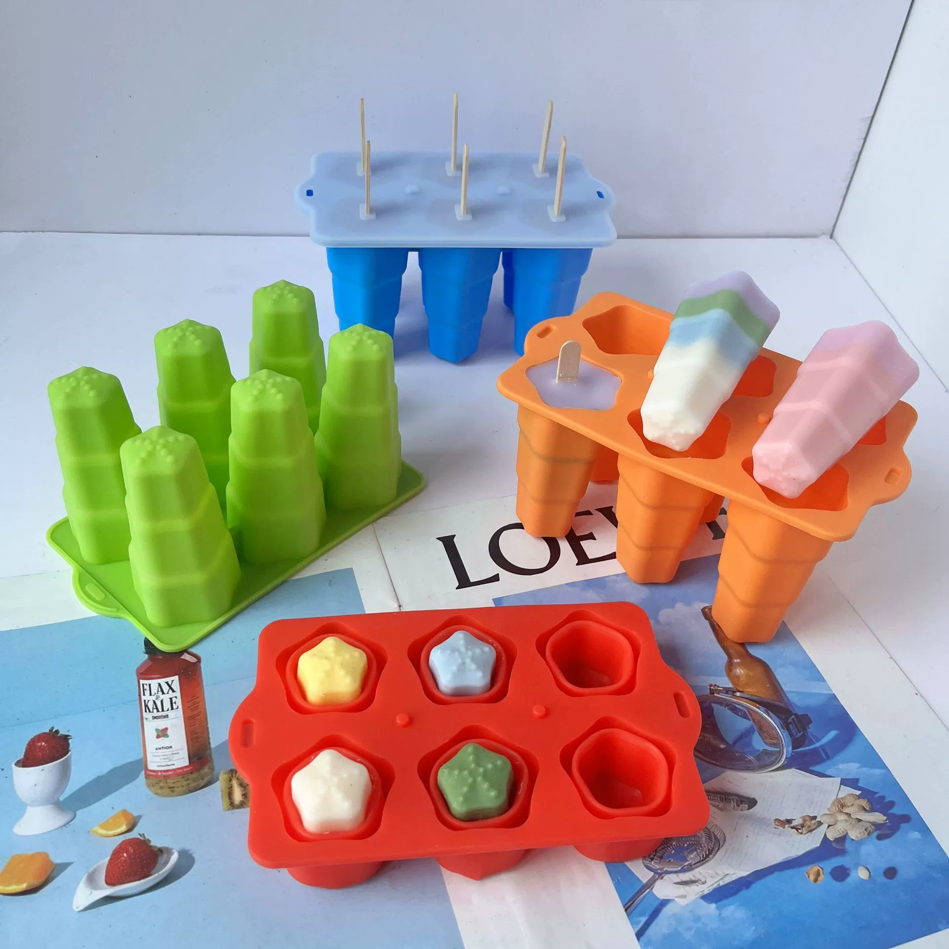 Star Foldable Silicone Popsicle Molds,Star Foldable Silicone Popsicle Molds with 50 Wooden Sticks, Homemade Ice Cream Molds for Kids Toddlers
