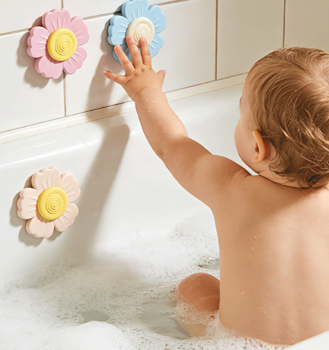 Floral Silicone Suction Cup Spinner Toy,Floral Silicone Suction Cup Spinner Toy, Rotating Play for Baby Toddlers Airplane Car Travel Table Highchair & Window Toys