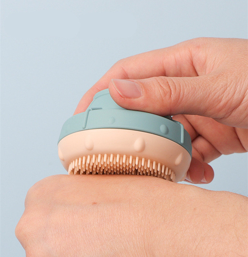 UFO Silicone Bath Playing Toy Water Squeezing Brush,UFO Silicone Bath Playing Toy Water Squeezing Brush, Bath Spraying Toy for Toddlers and Children Montessori Motor Skills