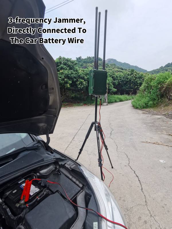 AvengeAngel defender-Triple High Power Omni-directional 3-band,350-700 Frequency band all jammed ,FPV drone jammer,Internal battery power supply + external power supply version
