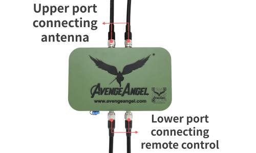 AvengeAngel Big Hulk Repeater compatible with the AvengeAngel Big Hulk plus Antenna,users can use longer cables to remotely control drones through the antenna.3 frequency bands 2.4~2.5GHz, 5.0-5.2GHz and 5.8GHz,up to 40+40m longer cable