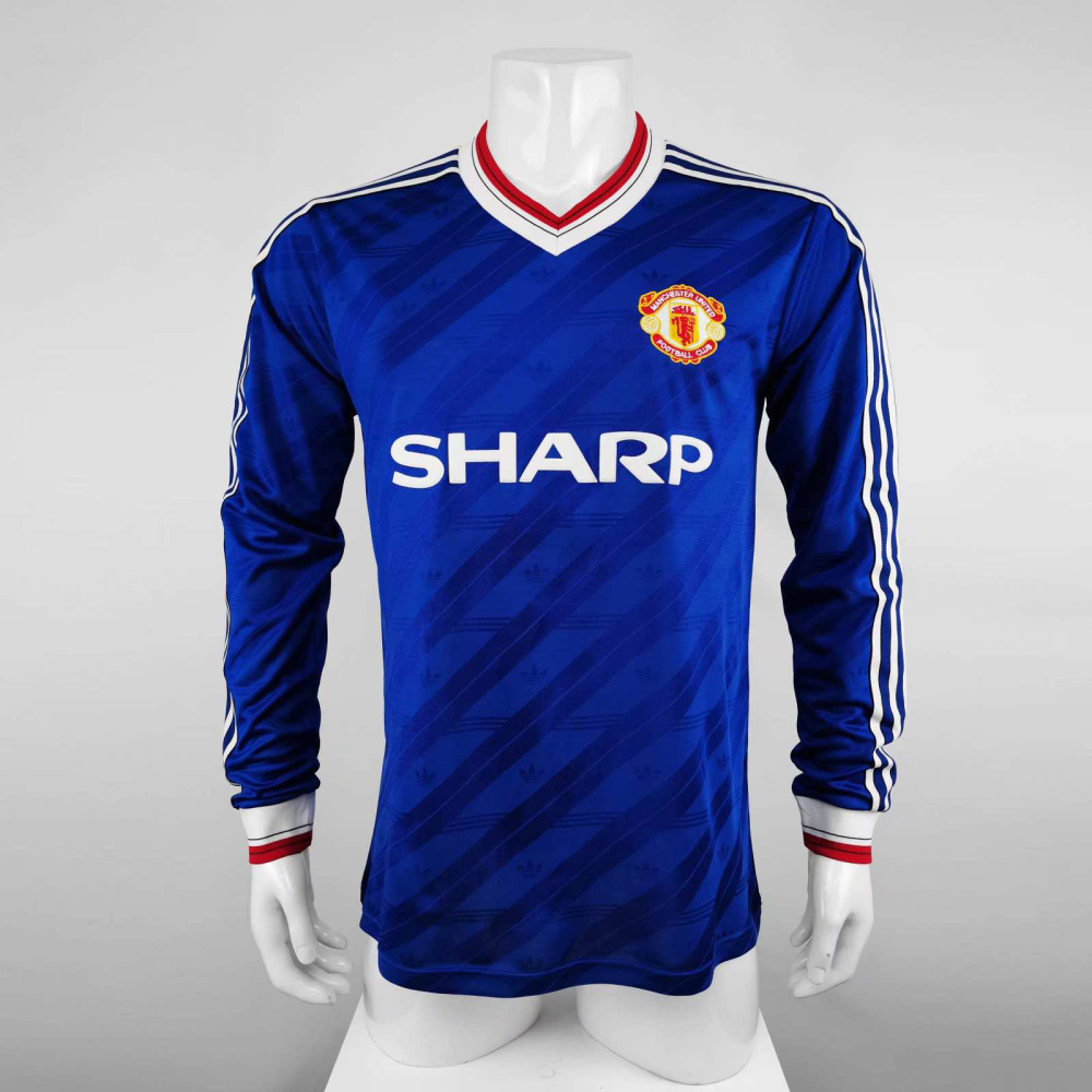 198688 season Manchester United two away team Retro