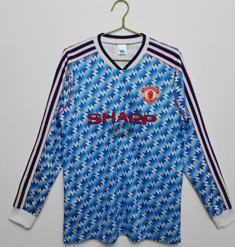 Long sleeves: Manchester United away in the 199092 season Retro