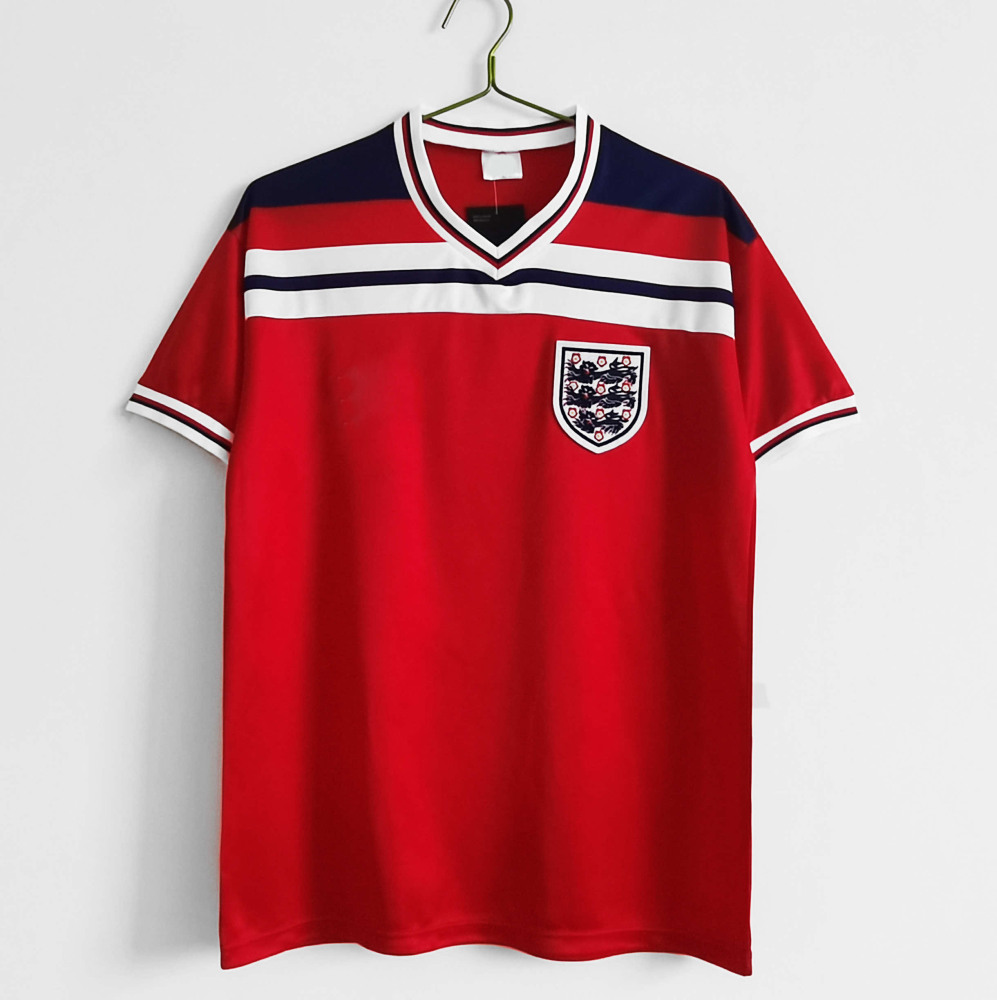 1982 season England away game retro
