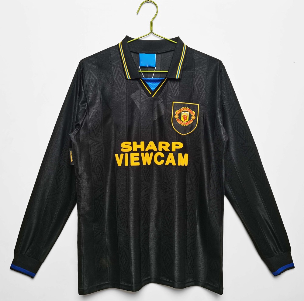 Long sleeves: Manchester United away in the 199394 season Retro