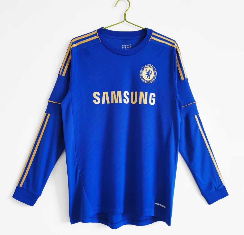 Long sleeved: Chelsea's 2012-13 season at home Retro