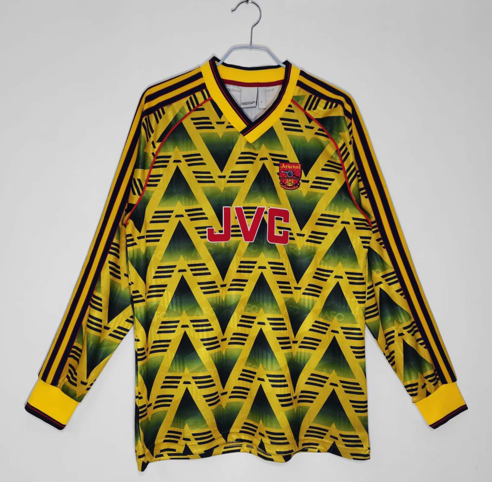 Long sleeves: Arsenal away in the 199193 season Retro