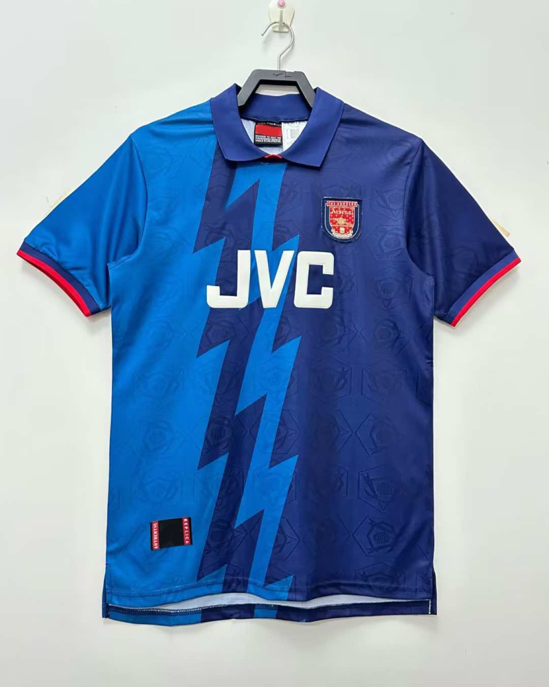 95-96 Arsenal away game retro
