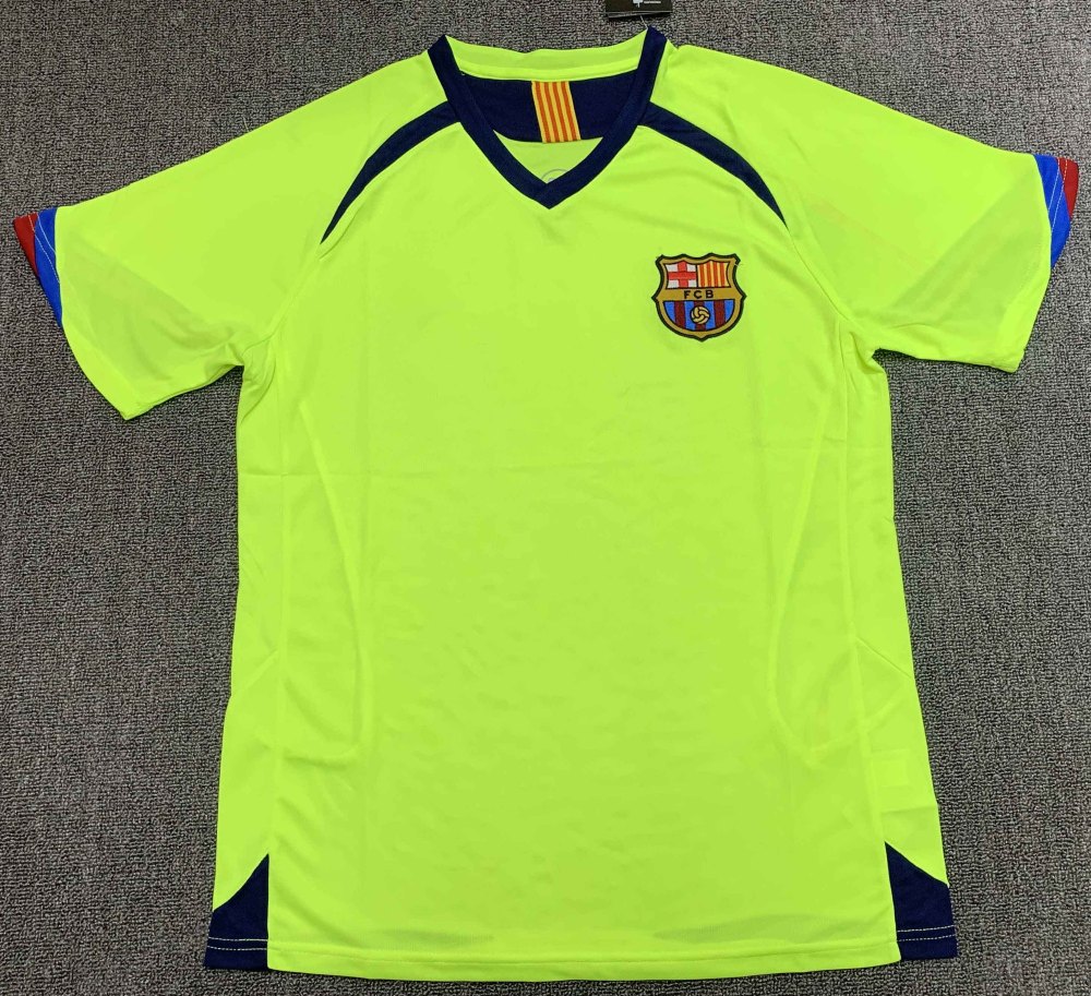 2005-06 Barcelona away game retro