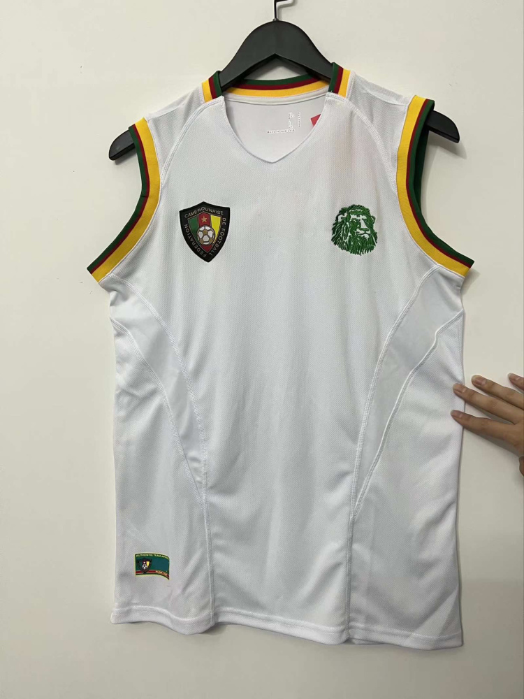 02 Cameroon retro