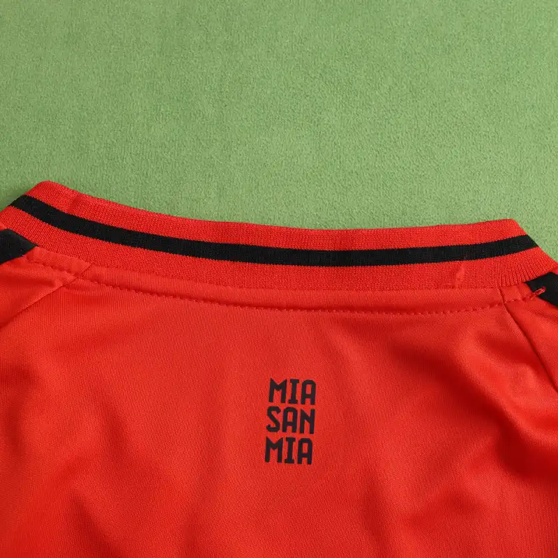 2425 season Bayern Munich home Kids kit
