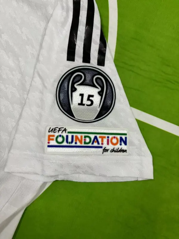 24-25 season Real Madrid home Player version