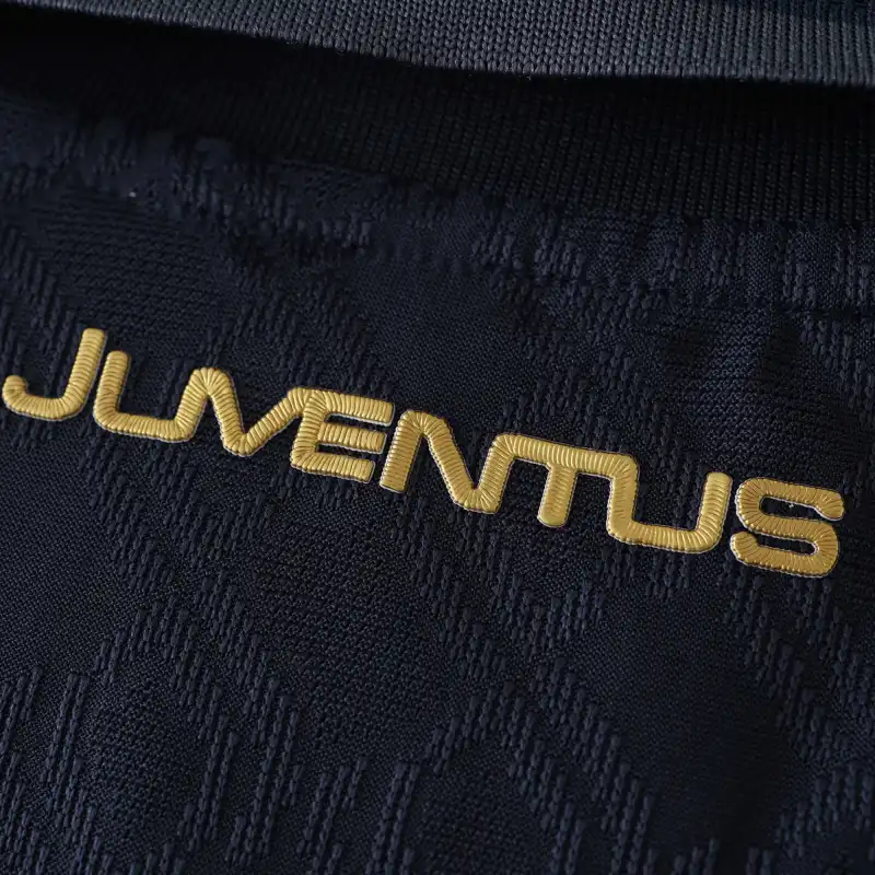 2425 season Juventus F.C. third Player version